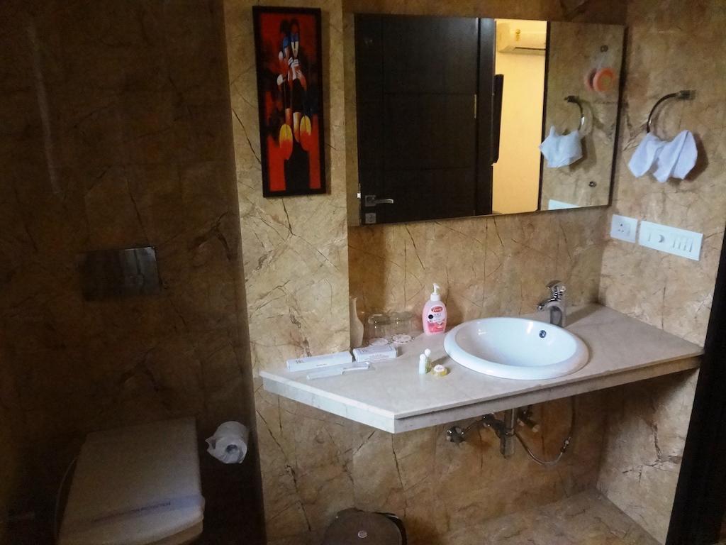 Hotel Rr Residency Delhi Zewnętrze zdjęcie