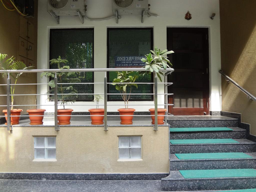 Hotel Rr Residency Delhi Zewnętrze zdjęcie