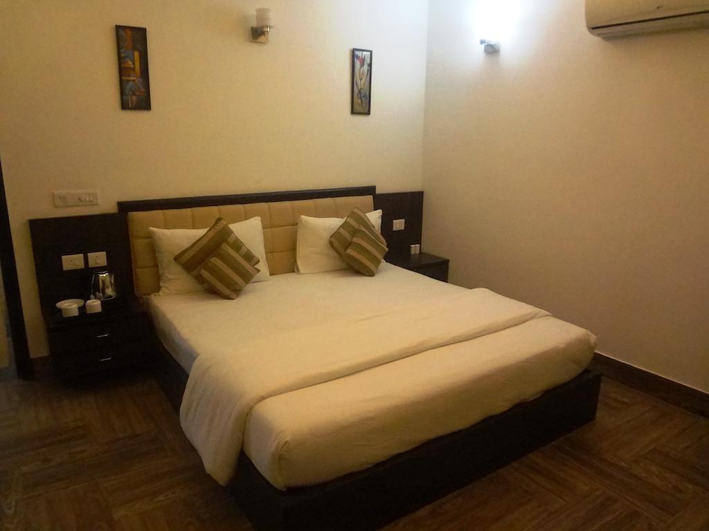Hotel Rr Residency Delhi Zewnętrze zdjęcie